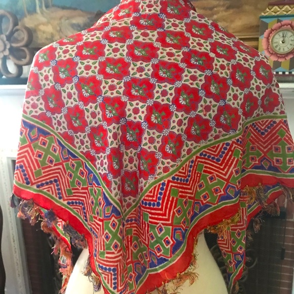 100% Silk, made in India, gorgeous Bobo scarf w/ tassels & fab geometric design - Picture 1 of 8